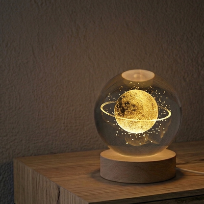 Bola de cristal con planeta y estrellas | Kyllife