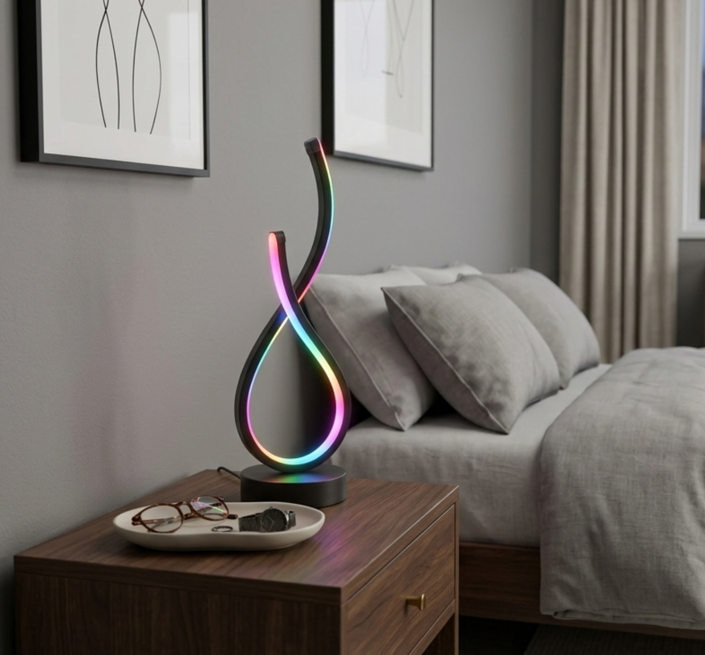Lámpara moderna en habitación | Kyllife 